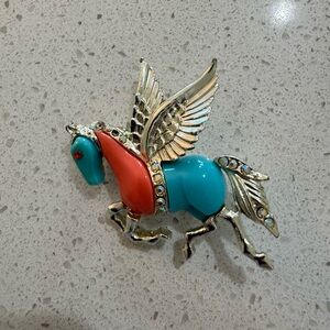 Vintage Hattie Carnegie Thermoset Lucite Rhinestone Pegasus Brooch